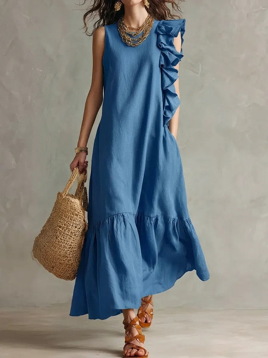 Vestido de silueta fluida con volantes y diseño asimétrico